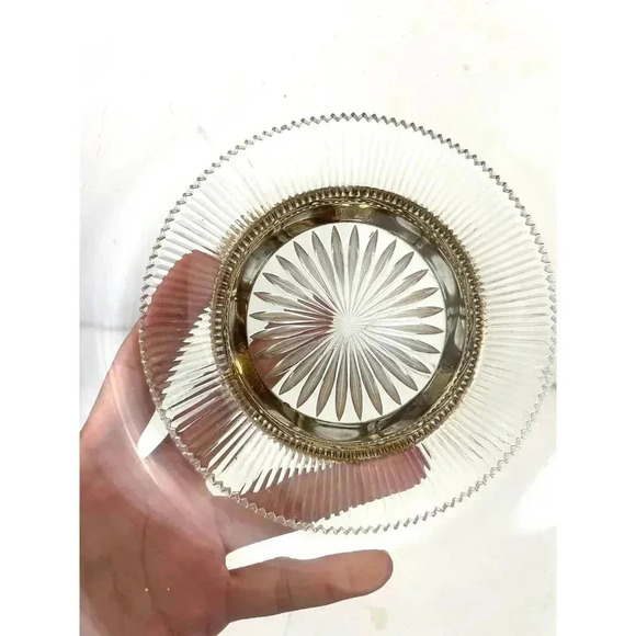 VTG Three Footed Clear Cut Pressed Glass Bowl Gold 3D Embossed Trim - Picture 4 of 13